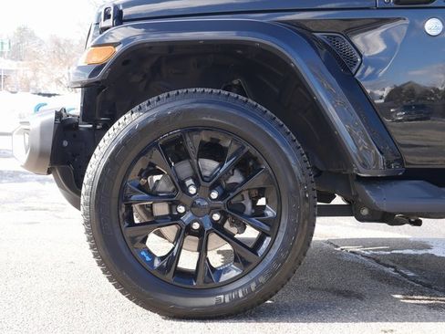 Used 2023 Jeep Wrangler Unlimited Sahara w/ Cold Weather Group image 10