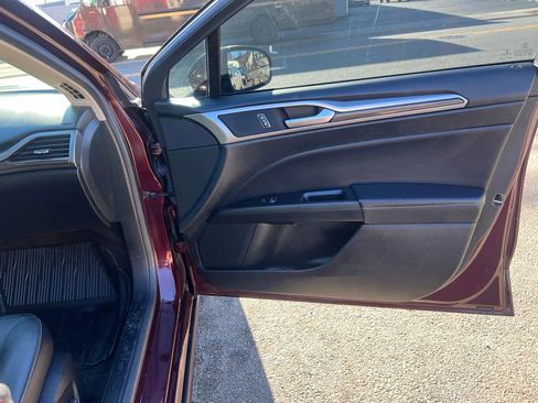 Used 2018 Ford Fusion Energi SE image 29