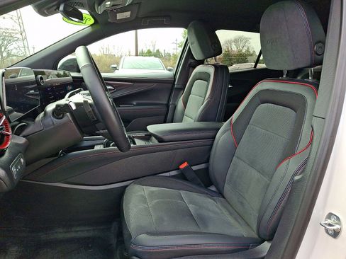 Used 2025 Chevrolet Blazer EV RS image 13