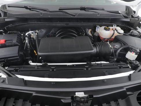 Used 2025 Chevrolet Suburban High Country image 15