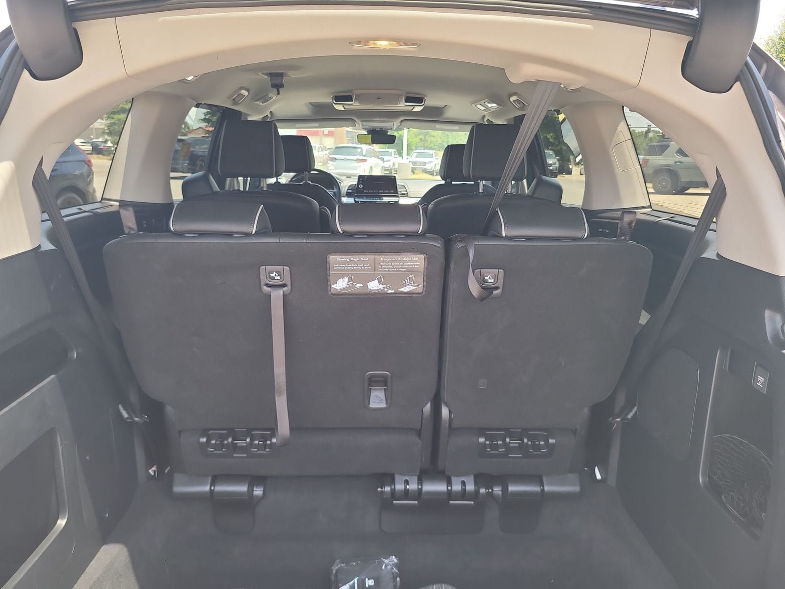Used 2025 Honda Odyssey Touring image 27