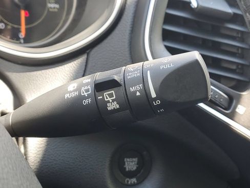 Used 2019 Jeep Cherokee Trailhawk w/ Cold Weather Group AWD/4WD image 25
