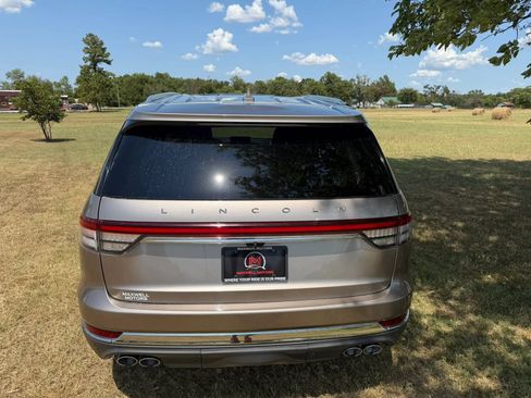 Used 2020 Lincoln Aviator Reserve w/ Equipment Group 202A AWD/4WD image 4