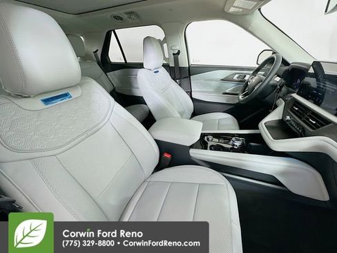 New 2026 Ford Explorer Platinum AWD/4WD image 32