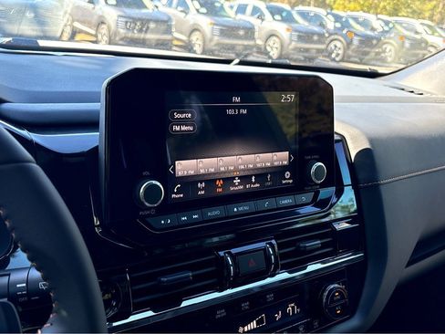 New 2025 Nissan Pathfinder Rock Creek image 6