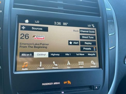Used 2018 Lincoln MKC Reserve w/ Lincoln MKC Climate Package FWD image 31
