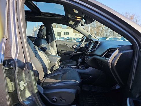 Used 2019 Jeep Cherokee High Altitude image 13