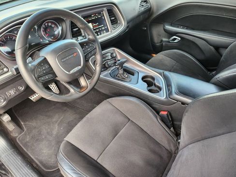 Used 2022 Dodge Challenger GT w/ Plus Package image 24