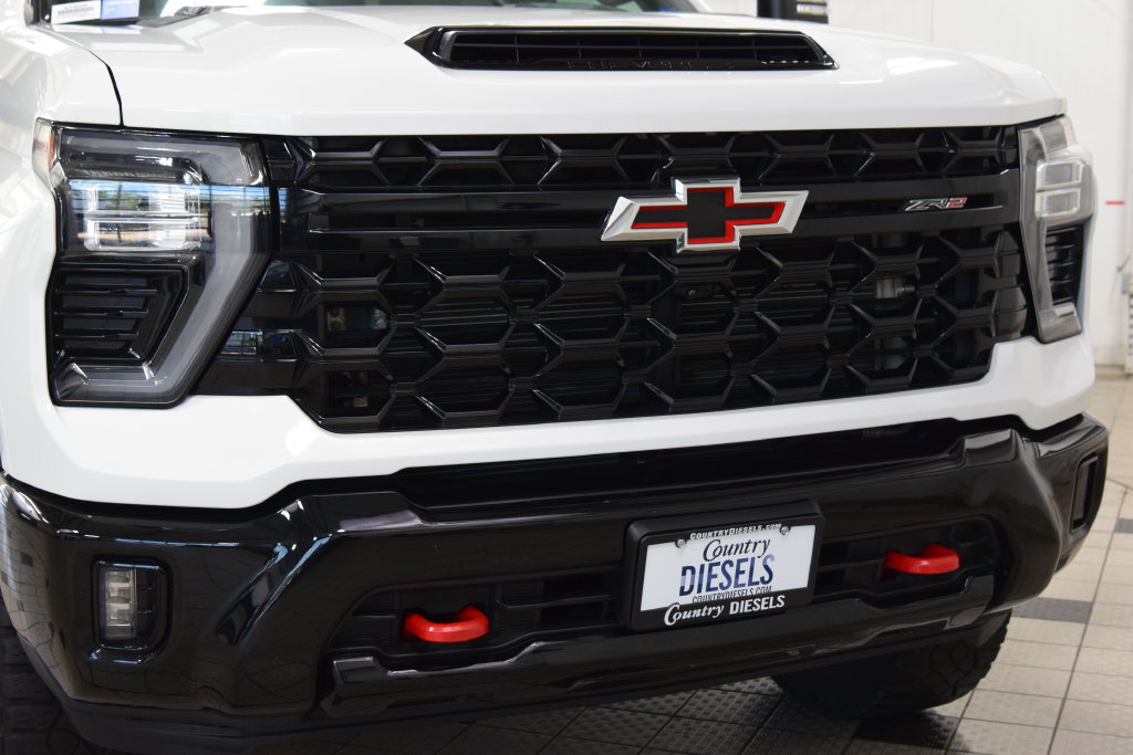 Used 2024 Chevrolet Silverado 2500 ZR2 w/ Technology Package AWD/4WD image 11