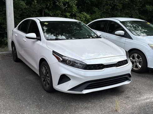Used 2023 Kia Forte LXS FWD image 1