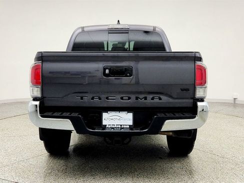 Used 2020 Toyota Tacoma TRD Off-Road w/ Blackout Package AWD/4WD image 6