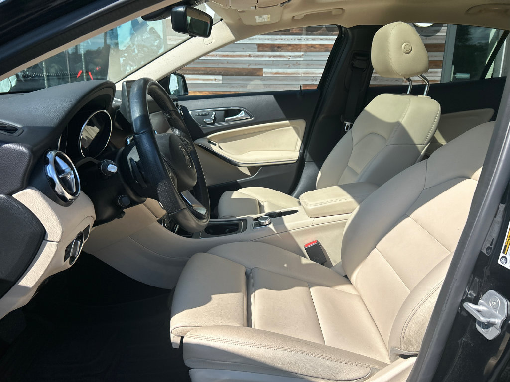 Used 2018 Mercedes-Benz GLA 250 4MATIC image 10