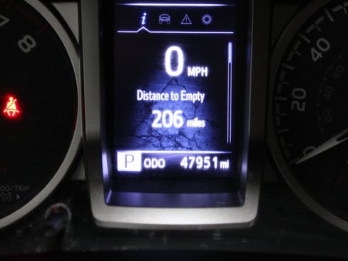 Used 2023 Toyota Tacoma SR5 RWD image 37