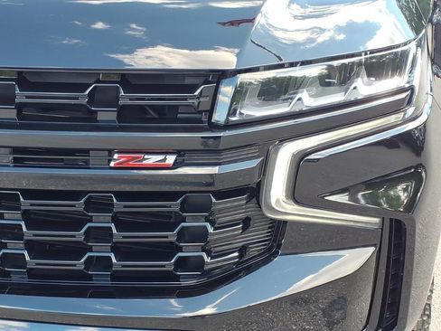 Used 2023 Chevrolet Tahoe Z71 w/ Luxury Package AWD/4WD image 8