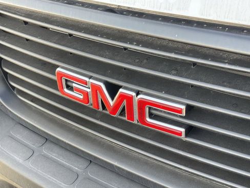 New 2025 GMC Savana 2500 w/ Driver Convenience Package image 31
