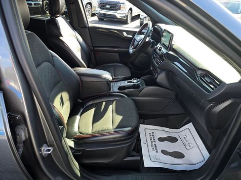 Used 2023 Ford Escape ST-Line Select image 12