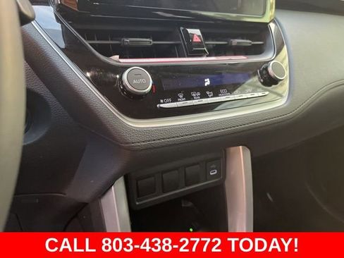Used 2024 Toyota Corolla Cross LE image 24