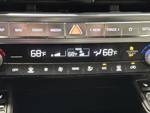 Used 2024 Kia Telluride SX Prestige X-Line AWD/4WD image 18