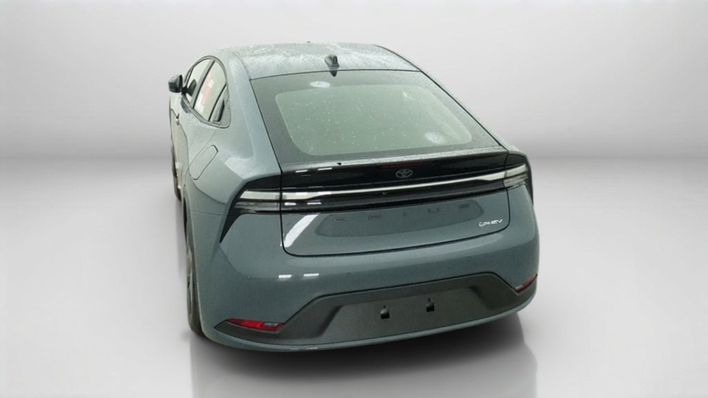 New 2027 Toyota Prius Plug-In Hybrid FWD image 6