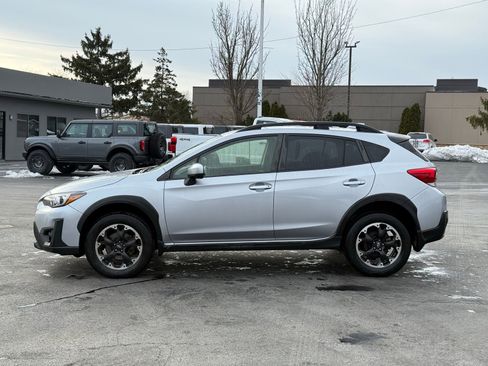 Used 2023 Subaru Crosstrek 2.0i Premium image 6