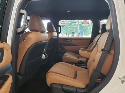 New 2025 Nissan Armada SL w/ Captain's Chari Seat Package image 13