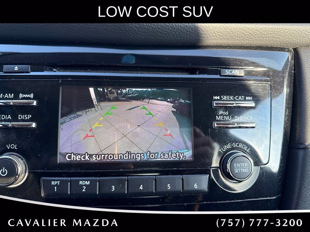 Used 2017 Nissan Rogue SV w/ Midnight Edition Package FWD image 18