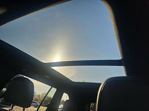 Used 2025 GMC Acadia Denali w/ Super Cruise Package image 25