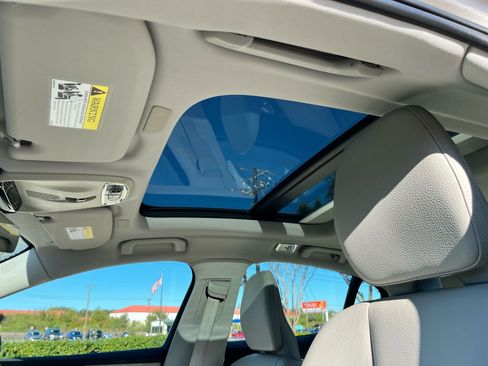 Used 2020 Volvo S60 T5 Momentum w/ Protection Package image 23