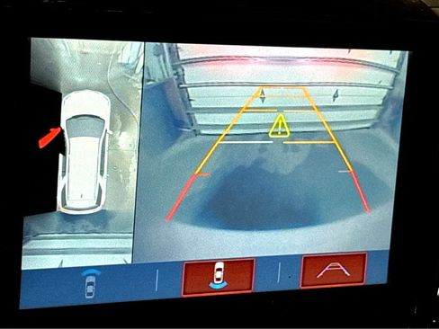 Used 2019 Chevrolet Traverse High Country image 11