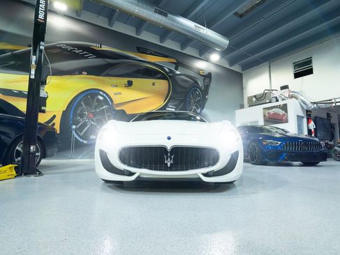 Used 2014 Maserati GranTurismo Sport RWD image 27