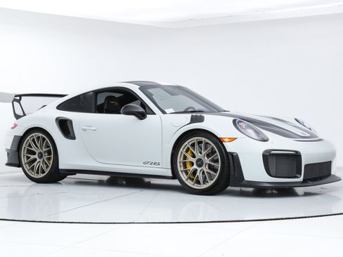 Used 2018 Porsche 911 GT2 RS image 7