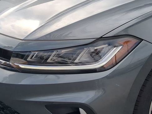 New 2026 Volkswagen Jetta SE FWD image 7