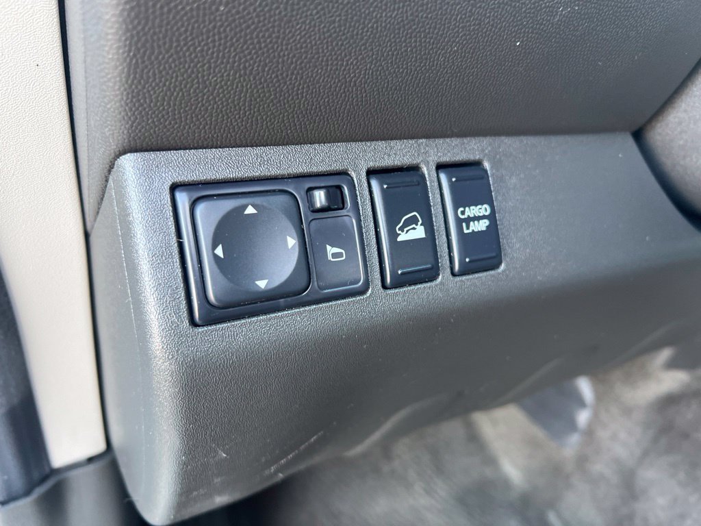 Used 2016 Nissan Frontier PRO-4X AWD/4WD image 35