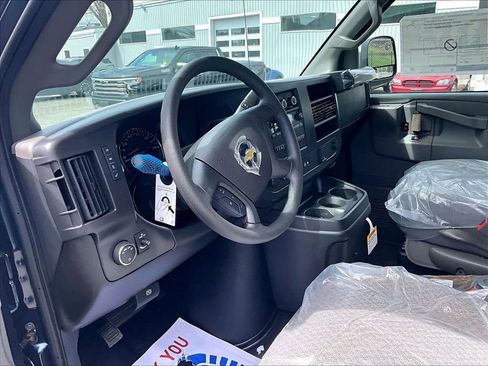 New 2026 Chevrolet Express 2500 w/ Driver Convenience Package RWD image 9