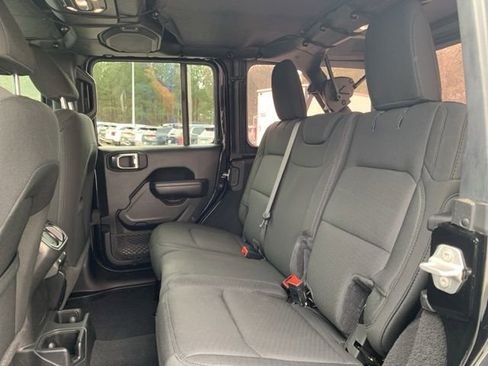 Used 2021 Jeep Wrangler Unlimited Sport image 38