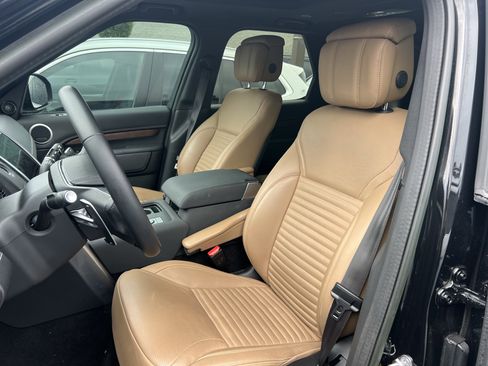 Certified 2023 Land Rover Discovery HSE R-Dynamic AWD/4WD image 17