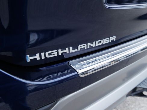 Used 2021 Toyota Highlander Platinum image 13