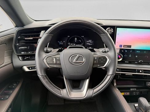 Used 2025 Lexus RX 350 AWD/4WD image 19