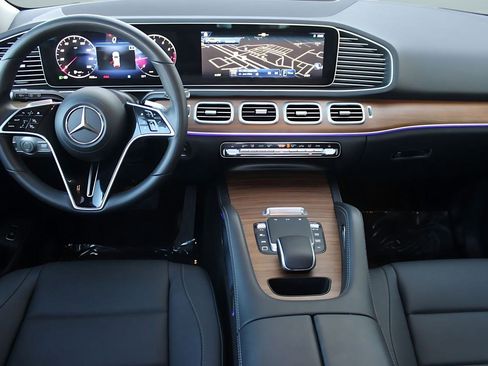 Certified 2025 Mercedes-Benz GLE 350 4MATIC image 29