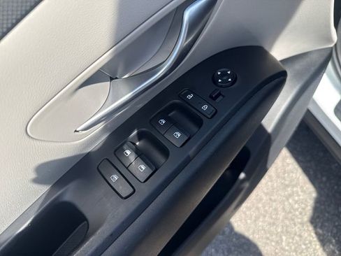 Used 2022 Hyundai Tucson SEL FWD image 11