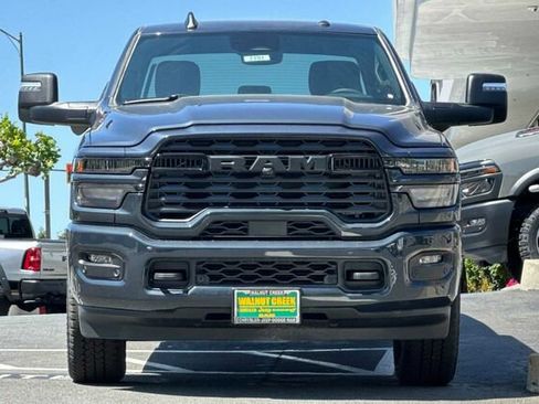 New 2026 RAM 2500 Big Horn AWD/4WD image 6