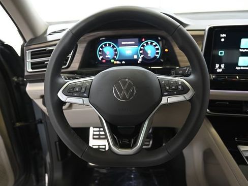 New 2026 Volkswagen Atlas SEL Premium R-Line AWD/4WD image 4
