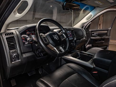 Used 2018 RAM 2500 Laramie w/ Sport Appearance Group AWD/4WD image 13