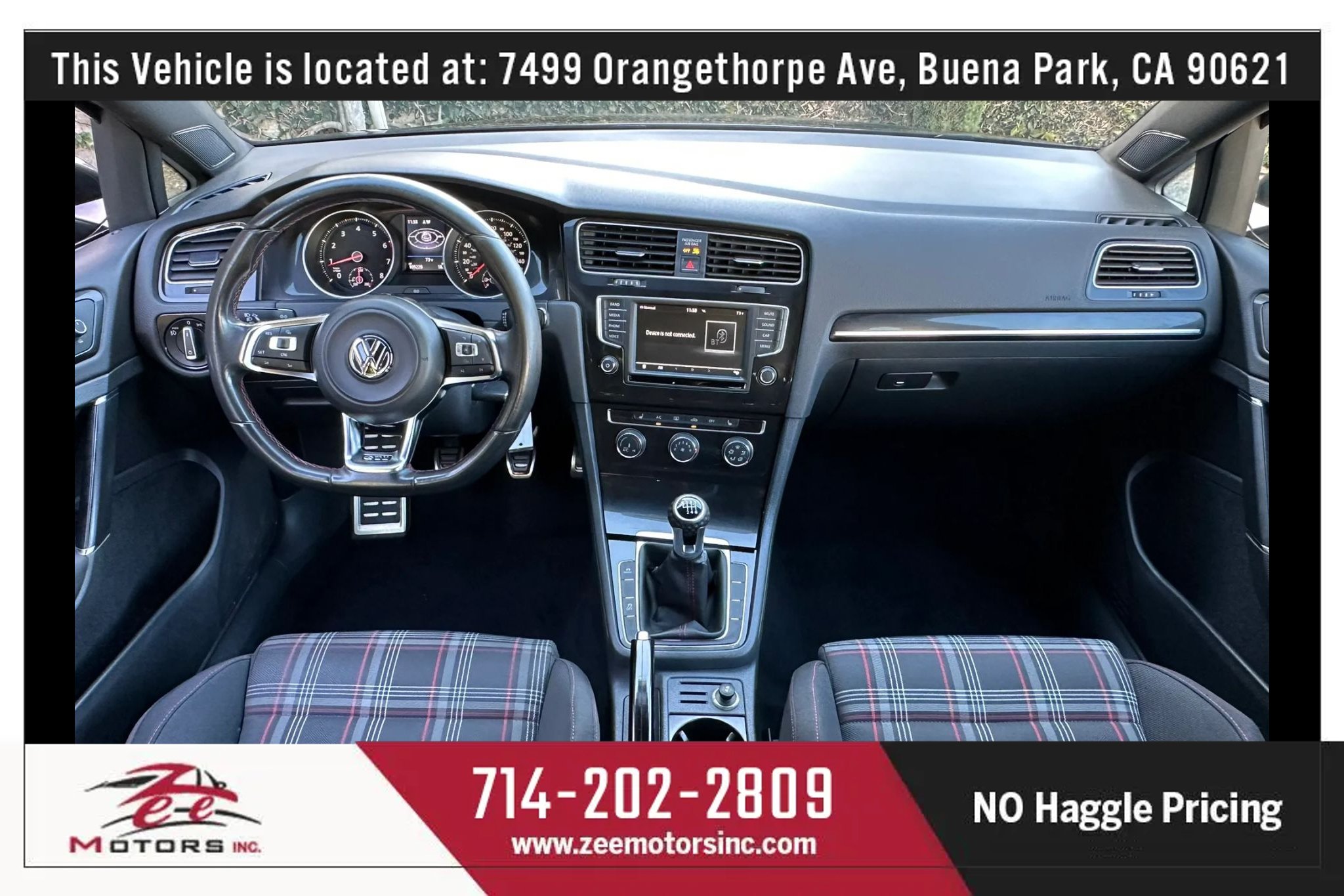 Used 2016 Volkswagen Golf 4-Door FWD image 17
