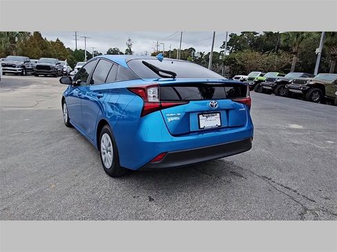 Used 2019 Toyota Prius LE image 28