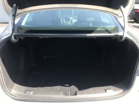 Used 2018 Chevrolet Cruze LT FWD image 12