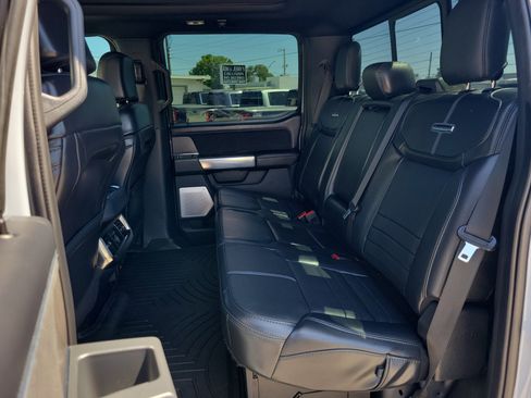 Used 2025 Ford F250 Platinum AWD/4WD image 16