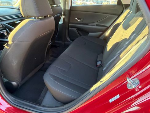 Used 2021 Hyundai Elantra SEL w/ Cargo Package image 20