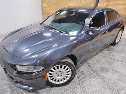 Used 2019 Dodge Charger Police image 2