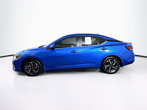 Used 2025 Nissan Sentra SV FWD image 4